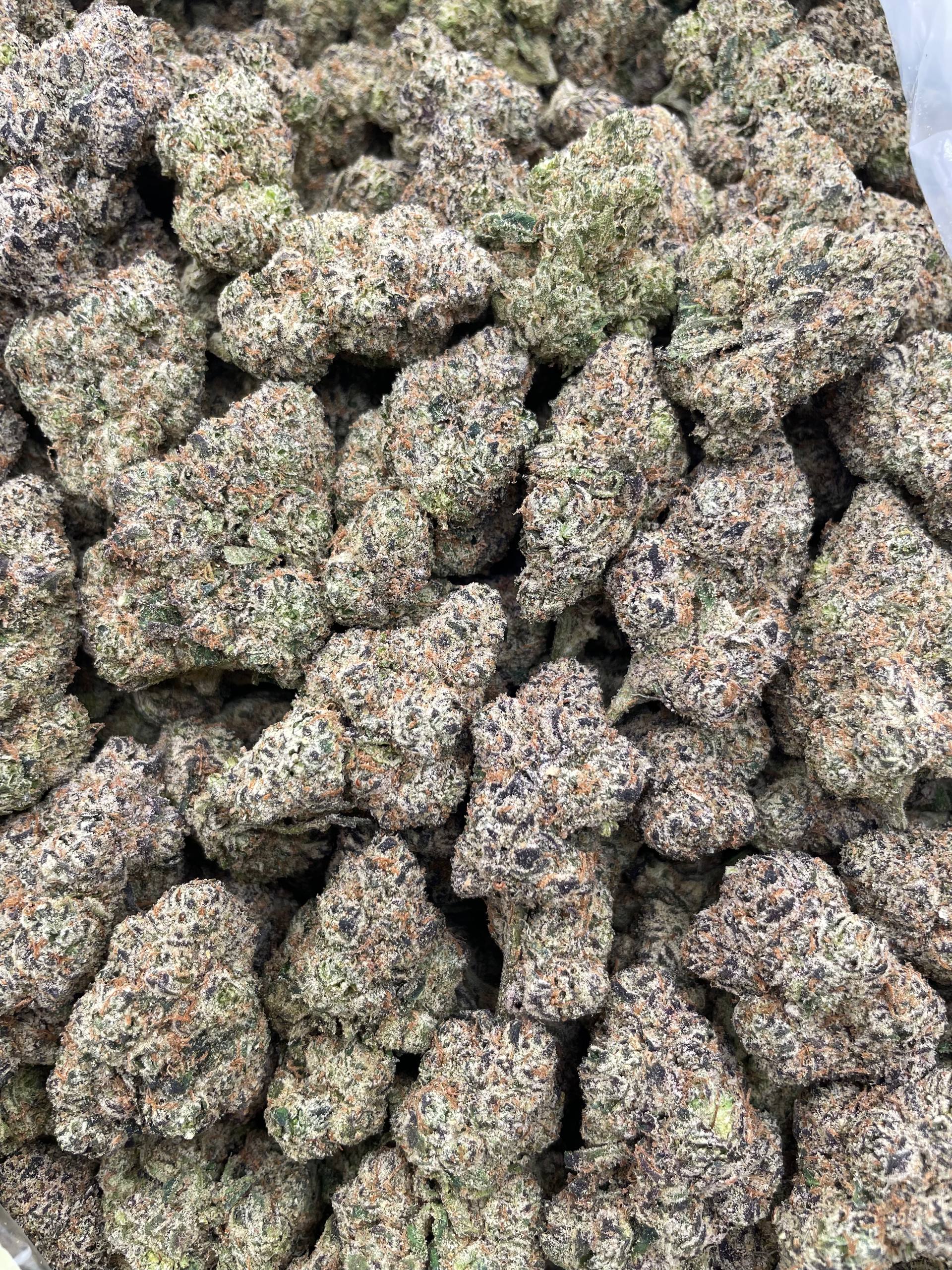#R57Y Blueberry Taffy (INDOOR) (TERP INFUSED FLOWER)